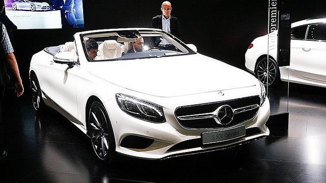 „Mercedes-Benz“: trys naujienos ir žvilgsnis į ateitį