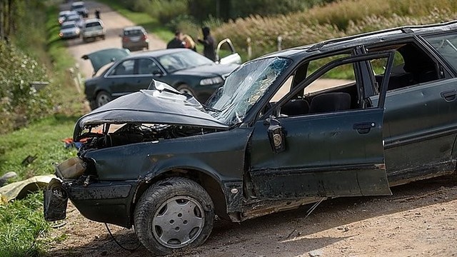 Trakų rajone – dviejų „Audi“ avarija, žuvo du vyrai