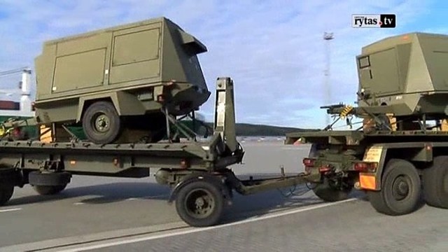 Į Klaipėdą atvyko NATO karinė technika