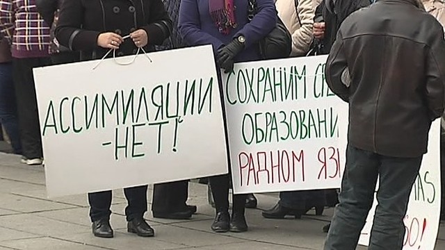 Tautinės mažumos Vilniuje surengė mitingą