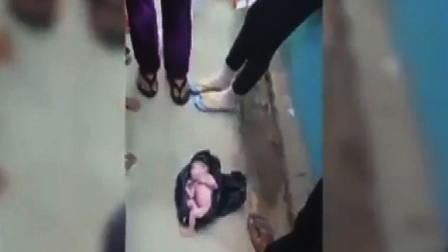 Šokiruojantis įrašas: rado kūdikį šiukšlių maiše