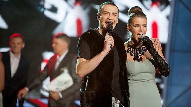 J. Čepulis ir V. Matačiūnaitė pristato dainą „Pasipuošę naktim“