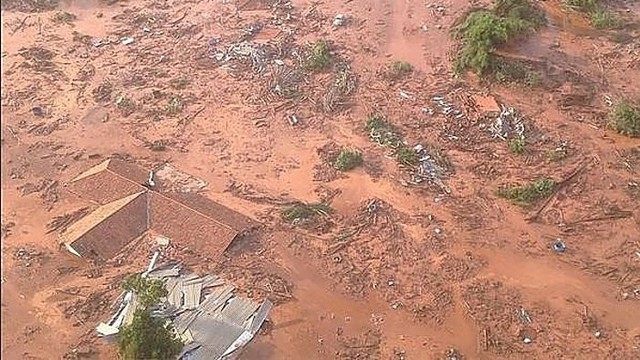 Brazilijoje sugriuvus užtvankai, žuvo mažiausiai 17 žmonių