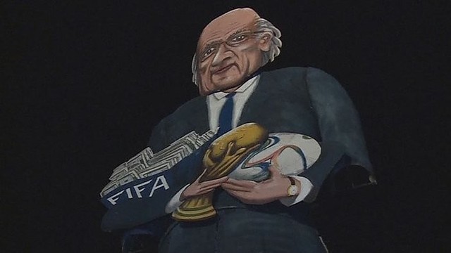 Britai įvykdė savotišką egzekuciją iš FIFA gujamam S.Blatteriui