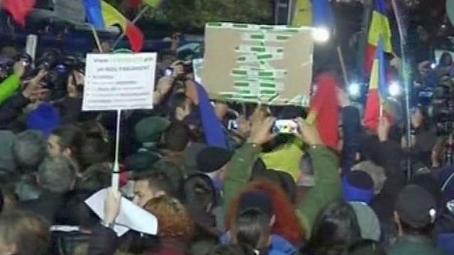 Rumunijos prezidentas susitiko su protestuotojais