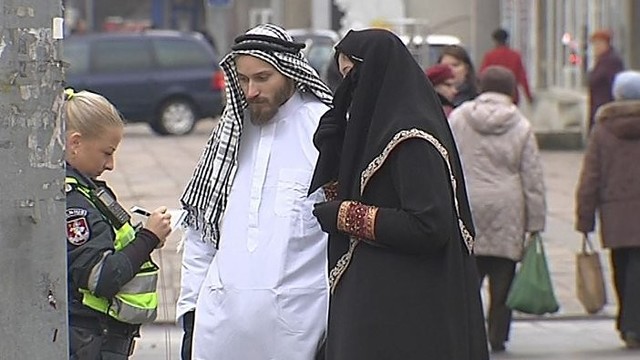 Musulmonai Vilniaus gatvėse nustebino ir praeivius, ir policiją