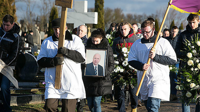 Nusišovusio Šalčininkų vicemero laidotuvėse – minios žmonių