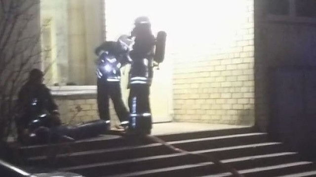 Ugniagesiai kursantai gesino netikrą gaisrą