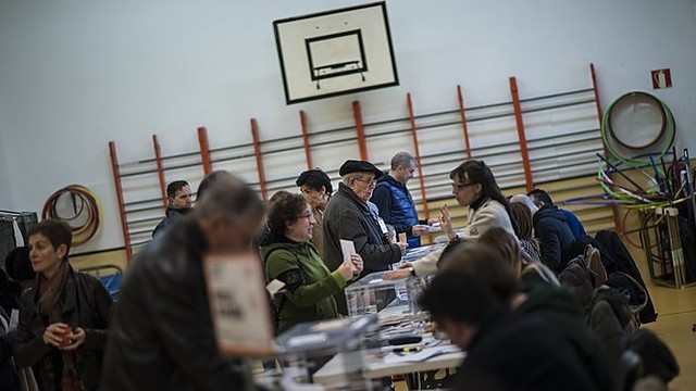 Ispanijos parlamento rinkimai žada pokyčius, kokių nebuvo 40 m.