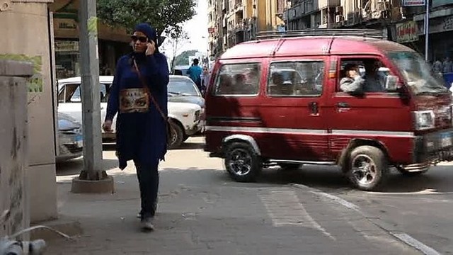 Egipte „Uber“ vairuotojai mokomi, kaip elgtis su moterimis