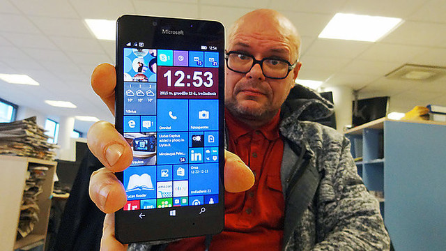 Kaip telefoną pavertėme kompiuteriu – išbandymai su „Lumia 950“
