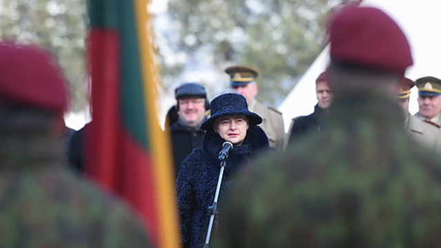 D. Grybauskaitė: „Lietuvai savanoriai reikalingi kaip niekada“