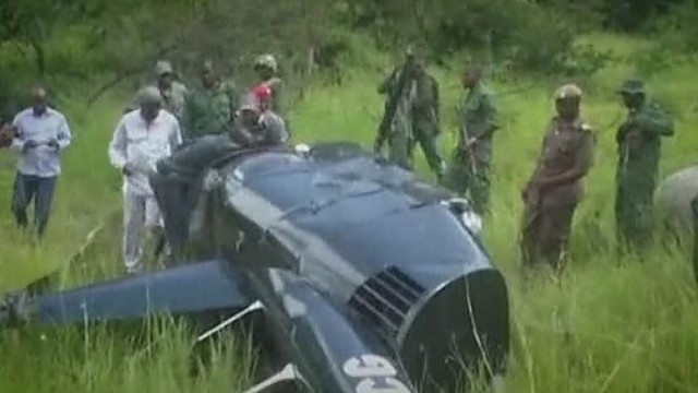 Dramblius medžioję brakonieriai numušė sraigtasparnį su pilotu