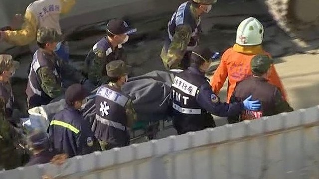 Po žemės drebėjimo Taivane – iš griuvėsių ištraukti dar 3 žmonės