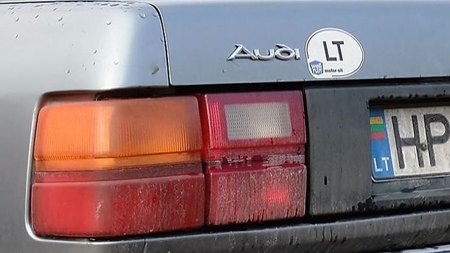 Ilgapirščių gaujos grobis – seni „Audi“ automobiliai