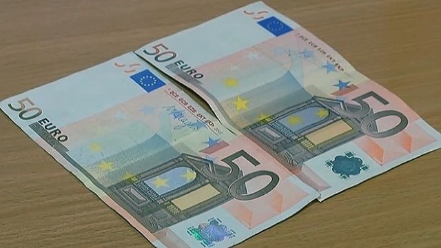 Kaip atpažinti padirbtus 20 ir 50 eurų?