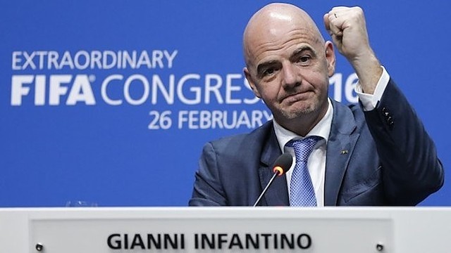 FIFA prezidentas ruošia pokyčius, tačiau lekia kritikos strėlės