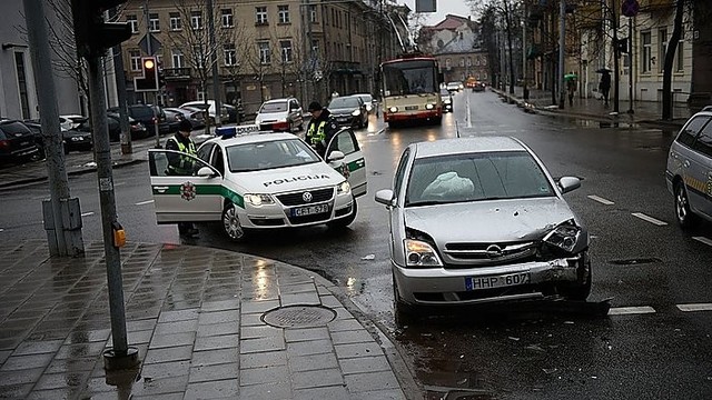 Vilniaus centre – avarija, nukentėjo žmogus