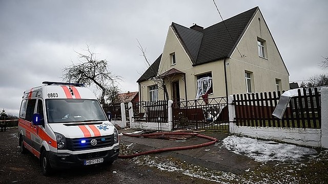 Vilniuje sprogus šildymo katilui apgriautas namas, apdegė senolė