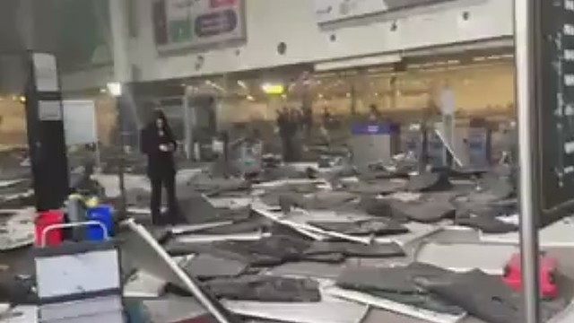 Po sprogimų Briuselio oro uosto terminale – griuvėsiai