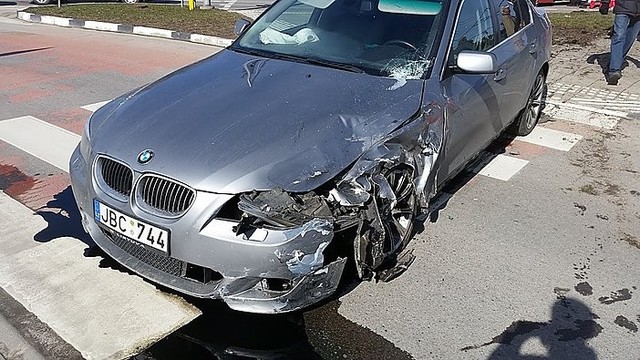 Kaune BMW nepraleido greitosios: 4 žmonės sužeisti