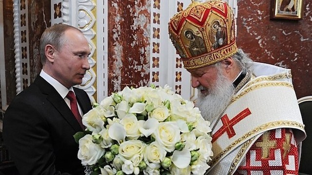 Stačiatikiams švenčiant Velykas pamaldumą rodė ir V. Putinas