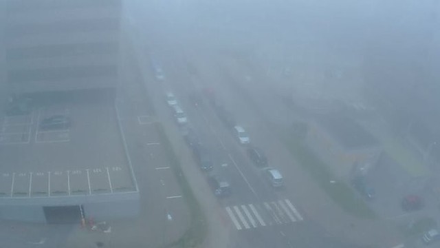 Pirmadienio rytą Vilnius skendėjo rūke