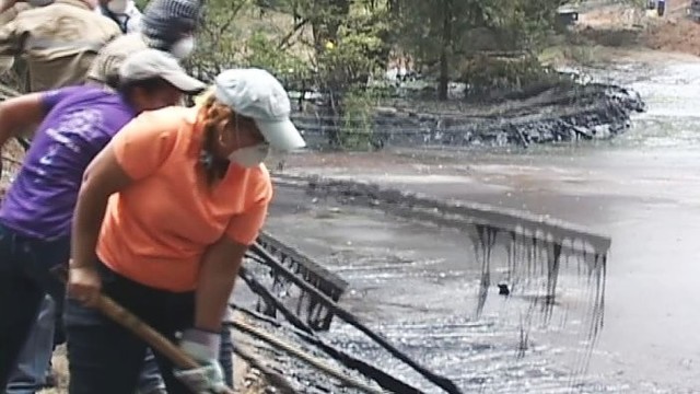 Nelaimė Salvadore – į upę išsiliejo 900 tūkst. galonų sirupo