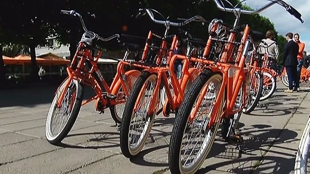 Kaunas įvertino oranžinius dviračius: rado privalumų ir trūkumų