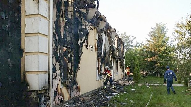 Per gaisrą senelių namuose netoli Kijevo žuvo 17 žmonių