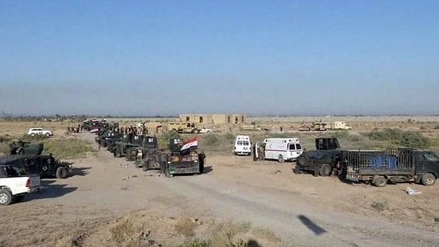 Lemiama kova: Irako kariai bando iš islamistų atsikovoti miestą