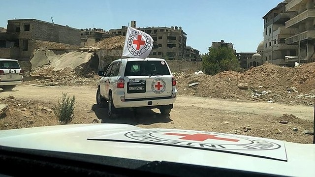 Sirijoje tūkstančiai žmonių pagalbos nesulaukia 4 metus
