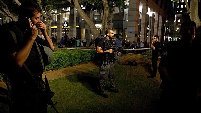 Po išpuolio Izraelyje – itin sustiprintas saugumas Tel Avive