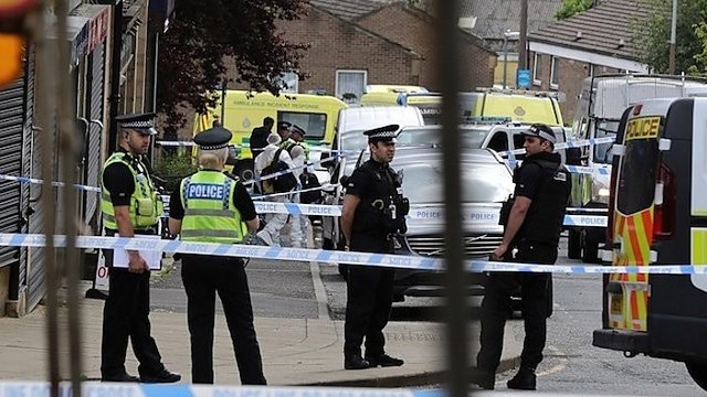 Britų parlamentarę nušovė neonaciams prijautęs vyras