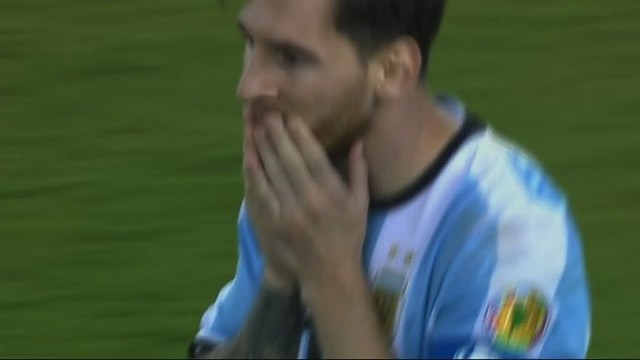 Lionelis Messi pramušė 11 m. baudinį, trauksis iš rinktinės