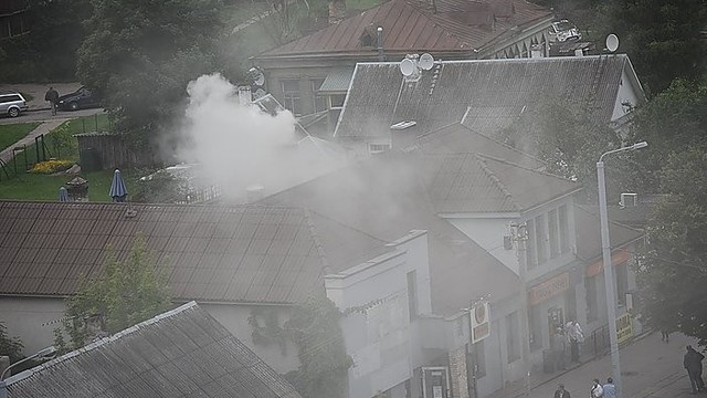 Vilniaus centre degė pirtis, žmonės iš pastato spėjo pabėgti