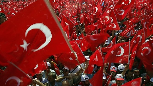 Turkijoje į mitingą galėjo susirinkti per 3 mln. piliečių