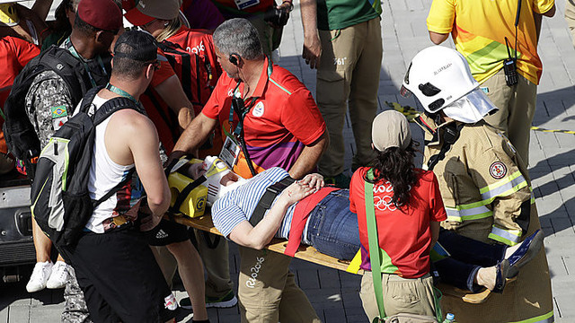 Prie olimpinio parko iš aukštai kritusi kamera sužeidė 7 žmones