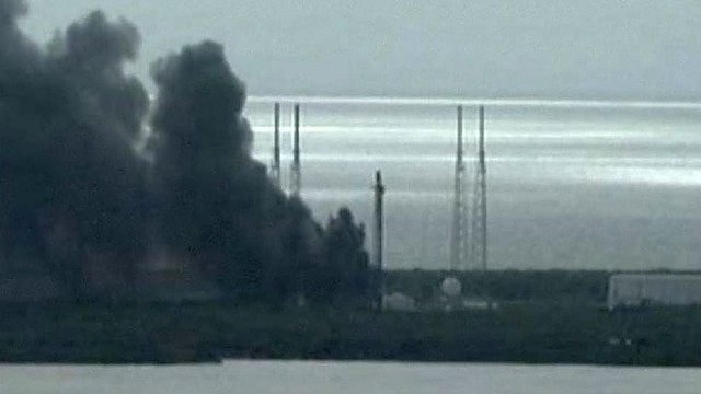 Floridoje bandymų metu sprogo bepilotė raketa
