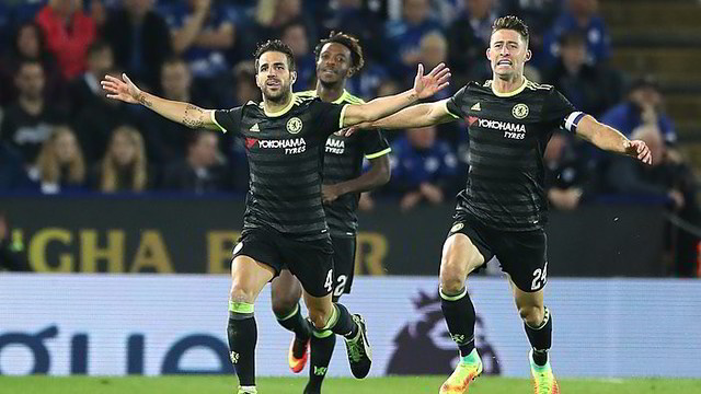 Keturi „Chelsea“ įvarčiai iš eilės eliminavo „Leicester City“