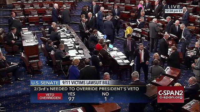 Smūgis Barackui Obamai: kongresas pirmą kartą atmetė veto