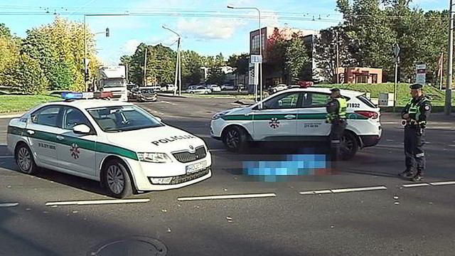 Vilniuje „Audi Q7“ partrenktas jaunuolis žuvo, paauglė išvežta į ligoninę