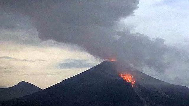 Meksikoje dėl ugnikalnio išsiveržimo paskelbta evakuacija