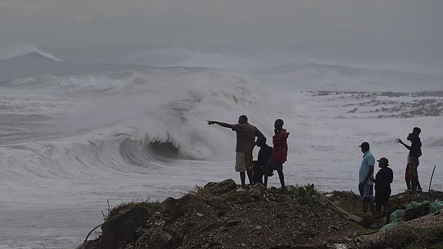 Haičiui grasina galingas uraganas: baiminamasi milžiniškų nusotolių