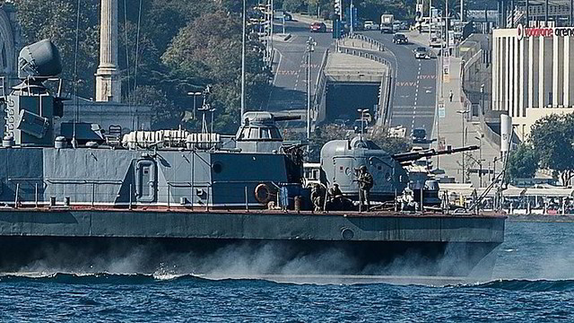 Rusija toliau rodo galią:į Siriją siunčia didžiausią karinių laivų flotilę