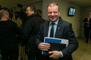 Premjeras Saulius Skvernelis išvyksta pirmojo vizito į Latviją