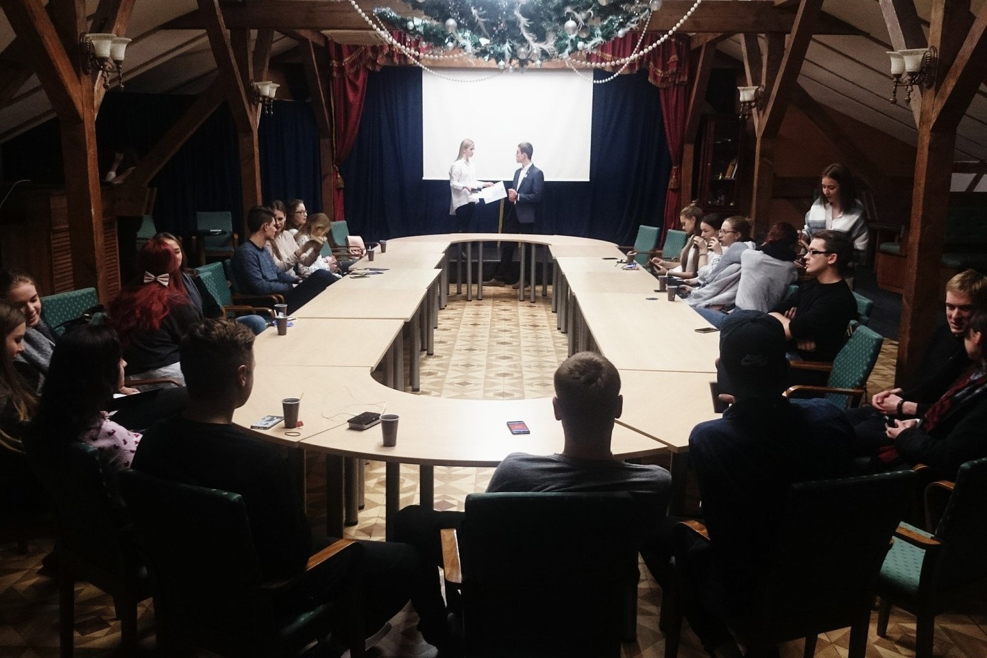 Uostamiesčio jaunimas surengė Sausio 13-osios paminėjimą.<br>J.Valaičio nuotr.