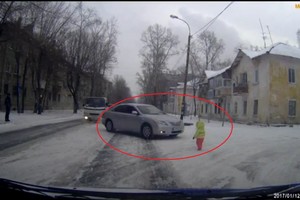 Rusas skubėjo gelbėti vaiką, bet tokio poelgio niekas nesitikėjo