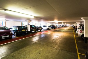 Pamiršęs, kur pastatė draugo BMW, automobilį atgavo tik po pusmečio