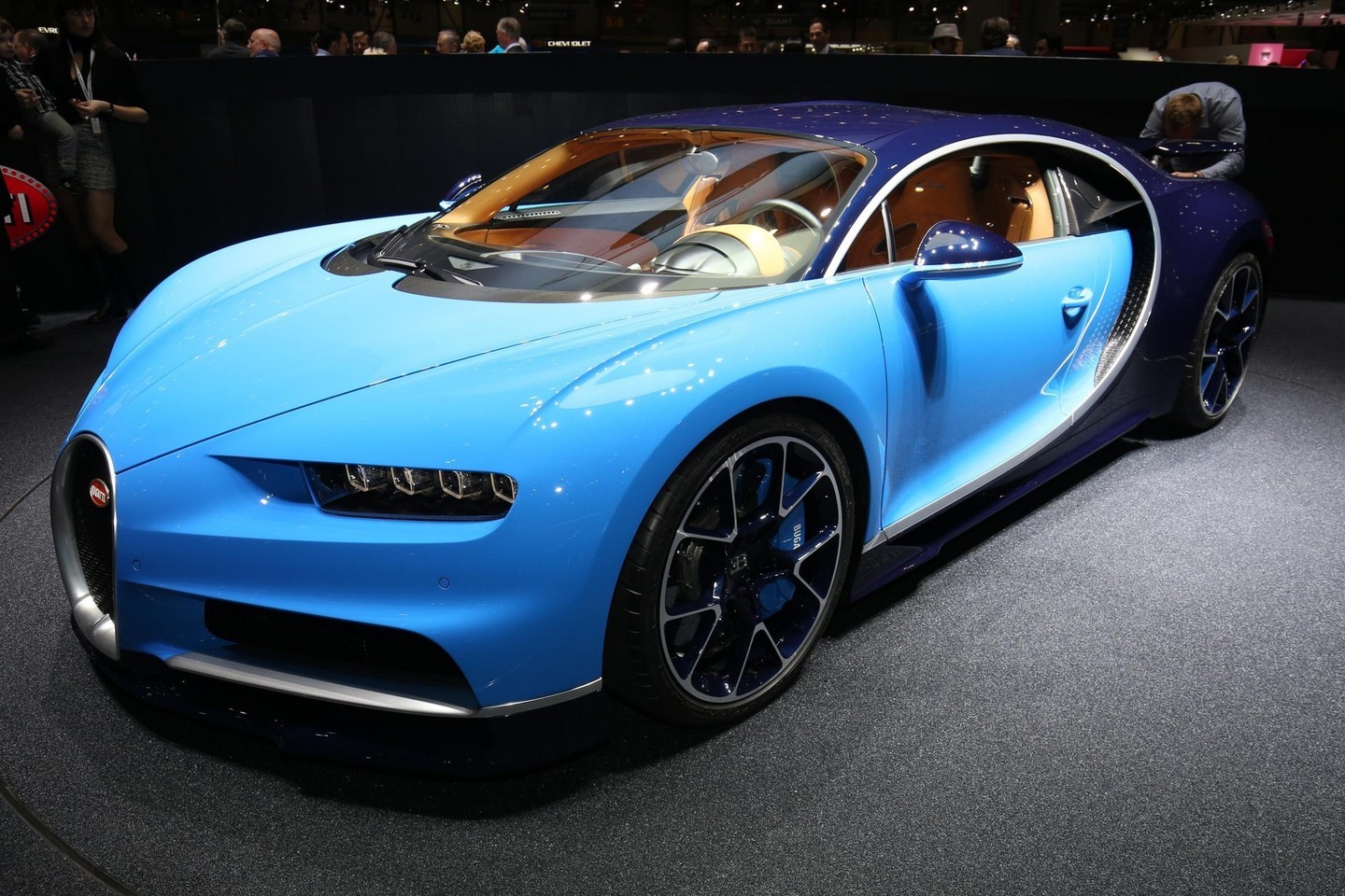 „Bugatti Chiron“.<br>newspress.co.uk nuotr.